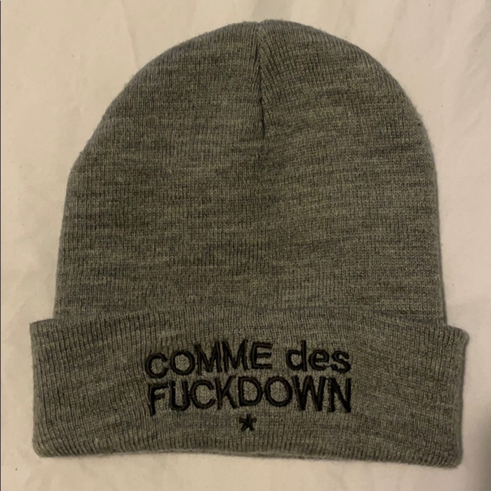 Come des fuckdown gray beanie